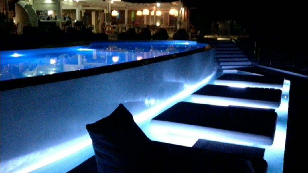 18553111_10156156350849167_2028618761_o (1).jpg